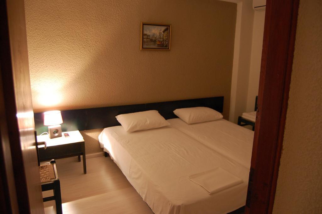 Hotel Andírrion Camera foto